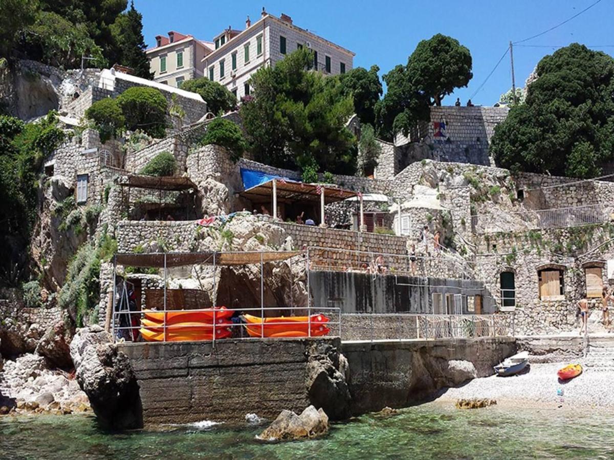 Mediteran With Garden Next To Beach And Old Town 두브로브니크 외부 사진
